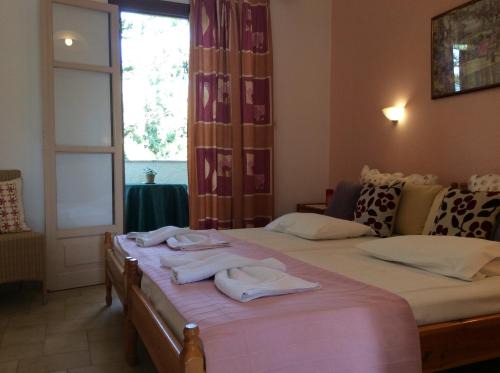 Skiathos Town Apartment | Philippos Studios
