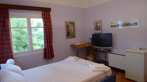 Spata-Artemida House | Philoxenia