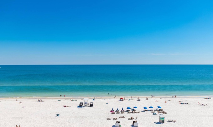 Gulf Shores Apartment | Phoenix All Suites