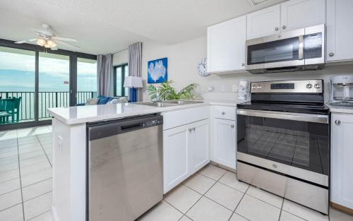 Gulf Shores Apartment | Phoenix All Suites West Hotel