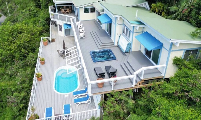 Rendezvous & Ditleff House | Phoenix By The Sea - St. John