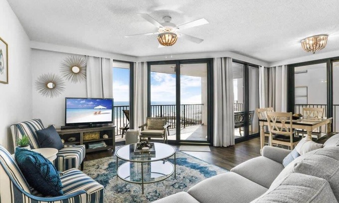 Orange Beach Condo | Phoenix III 3031: 3BR/2BA End Unit on 3rd floor, Beachfront