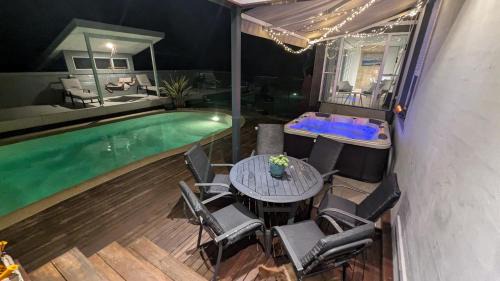 Port Macquarie Apartment | Phoenix Oasis, Family and Pet friendly, with private pool and spa