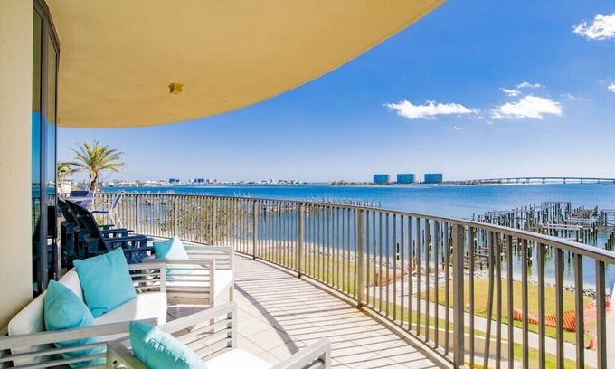Orange Beach Condo | Phoenix on the Bay 1233 | Orange Beach, AL