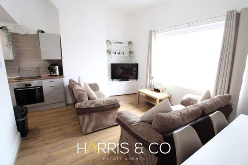 Fleetwood Apartment | Phoenix Rise