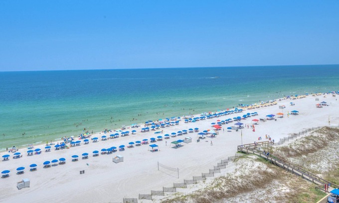 Orange Beach Condo | Phoenix V 1015 ~ Indoor/Outdoor Pools, Hot Tub, Splash Pad Waterpark & $400 FREE Activities Daily