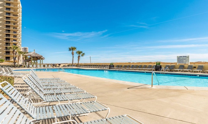 Orange Beach Condo | PHOENIX VI 712! Beachfront! Great rates!