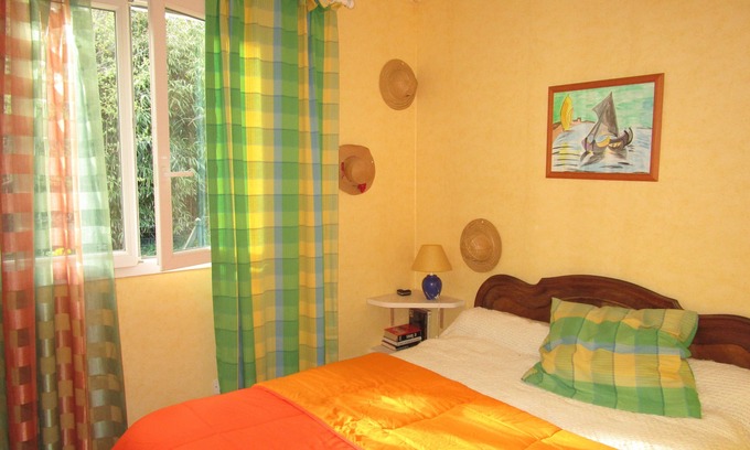 Leon Cottage | Photo and description of the house rental in Léon