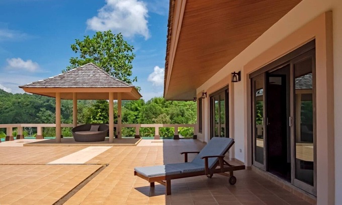 Ko Kaeo House | Phuket Hill Top Villa, with PRIVATE Gym, Pool, Barbeque Area and Ocean view