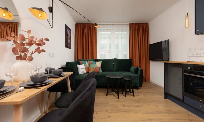 Srodmiescie Południowe Apartment | Piękna 52 | Atmospheric Apartment | AC