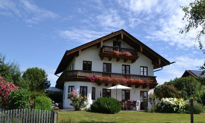 Bad Endorf Apartment | Pichler Roswitha