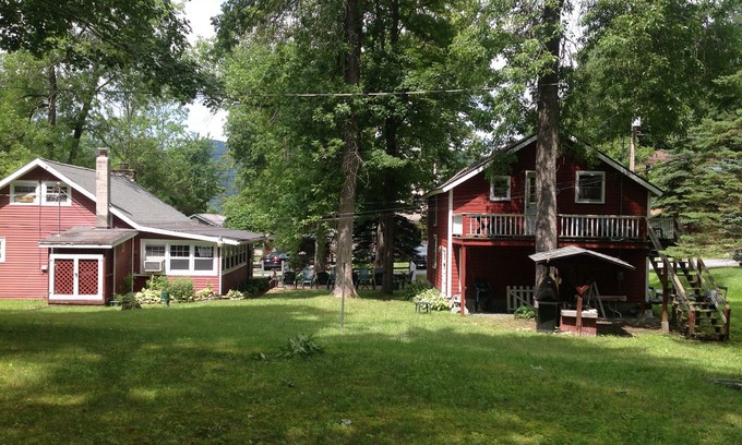 Huletts Landing Apartment | Pickerel Bay Apartment with views of Lake George