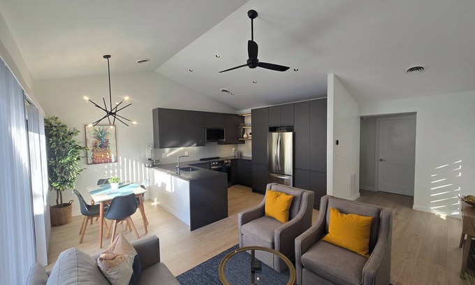 Bethany Beach Condo | Pickleball Dream - All New, Modern Condo in Sea Colony. 10mins walk to the beach