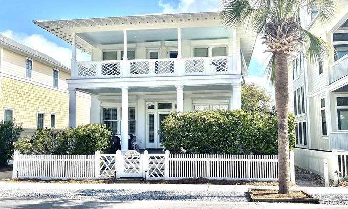 Sunnyside House | Picture Perfect - Steps to Beach – Designer Attention to Detail – Carillon Beach