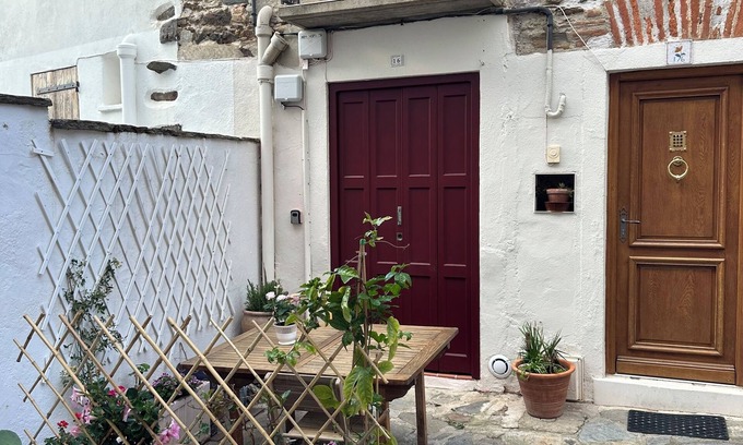 Collioure Apartment | Picturesque & Charming 3 min for a morning swim