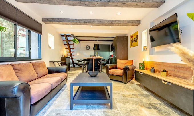 Plan-de-la-Tour House | Picturesque air-conditioned village house, terrace