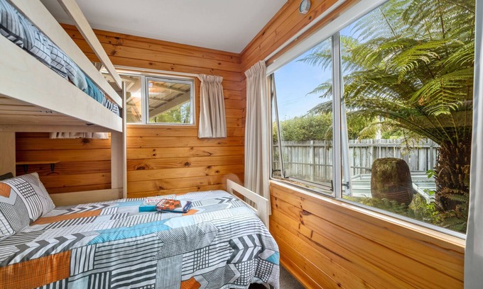 Turangi House | Piece of Paradise – Turangi Holiday Home