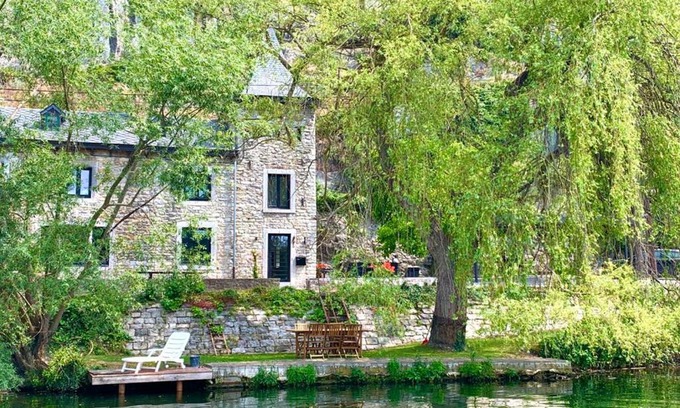 Profondeville House | Pieds dans l'eau Private Wellness Bordure de Meuse