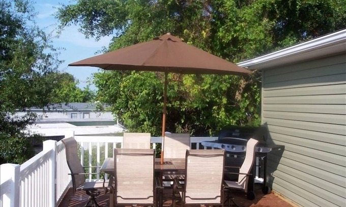 Garden City House | Pier Home, Wi-Fi/Golf Cart Included! Summer Reduced! Aug 10th-31st 255/night!