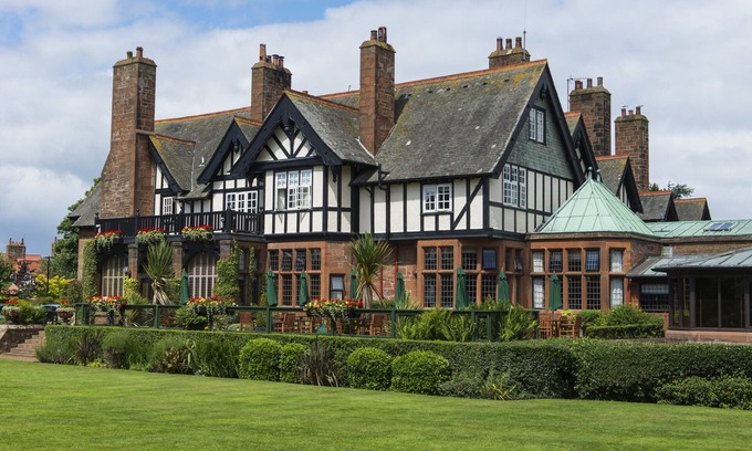 Troon Hotel | Piersland House