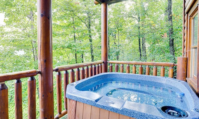 Sevierville Cabin | Pigeon Forge - Legacy Lodge - 12 Bedroom - Sleeps 58