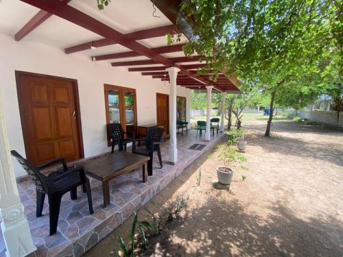 Nilaveli Resort | Pigeon Island Beach View Villa - Nilaveli