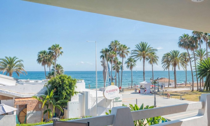 San Pedro de Alcantara Apartment | Pilar Apartment - First Beach Line