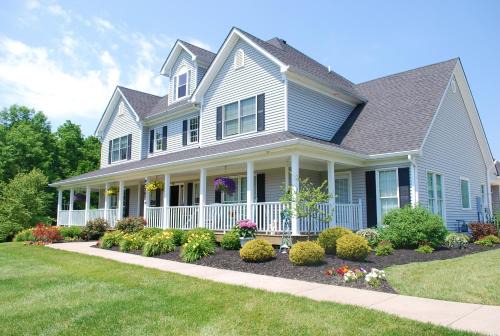 La Grange Bed & Breakfast | Pillow and Paddock B&B