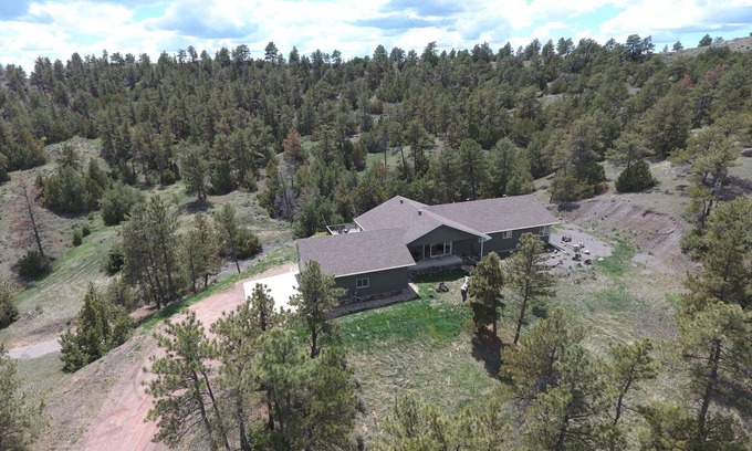 Edgemont House | Pine Hills Resort and Horse Stables