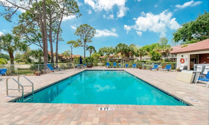 Englewood House | Pine Hollow Hacienda
