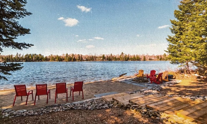 Perry Cottage | Pine Lane Retreat