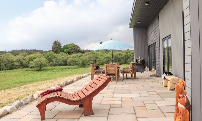 Dornoch Cottage | PINE MARTEN, pet friendly, character holiday cottage in Dornoch