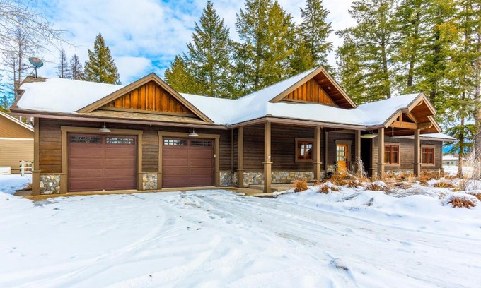 Kalispell House | Pine Place