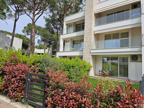 Ishem Apartment | Pinegrove Apartment
