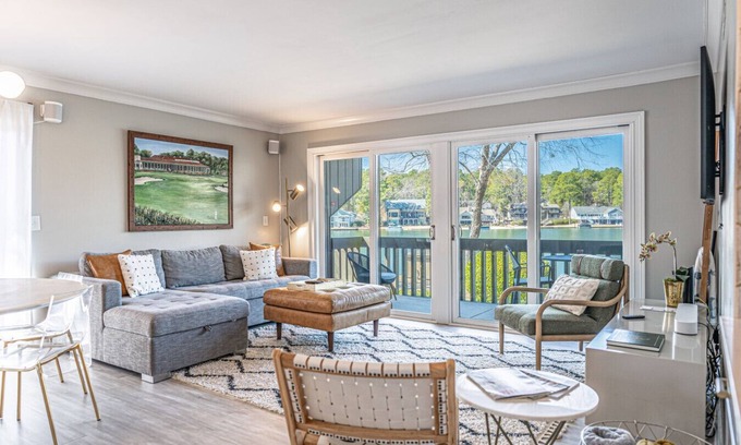 Pinehurst Condo | Pinehurst Lakefront Condo: Ground Floor Condo