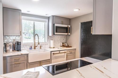 Pinehurst Apartment | Pinehurst Lakefront Condo