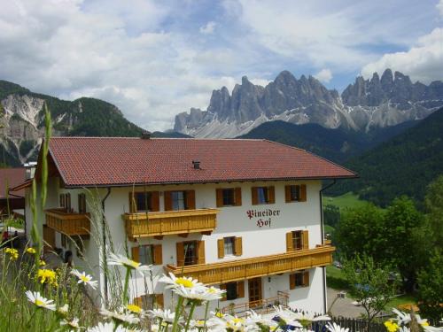 Funes House | Pineiderhof