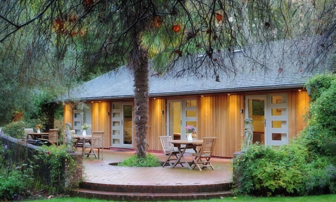 Carlyon House | Pinetum Garden Cottages