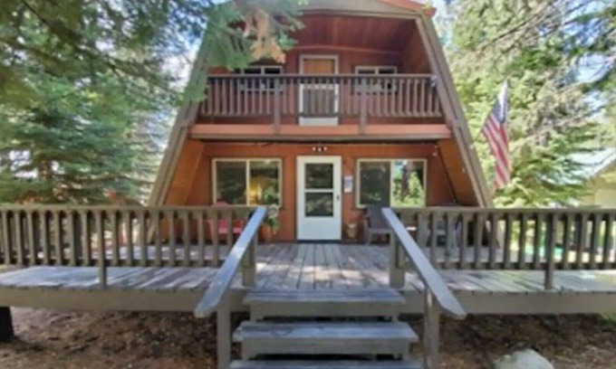 Island Park Cabin | Pinion Pines Cabin Yellowstone