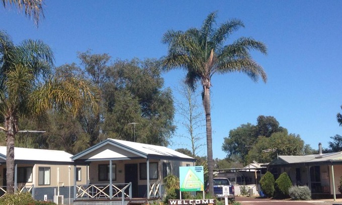 Pinjarra Resort | Pinjarra Caravan Park and Cabins