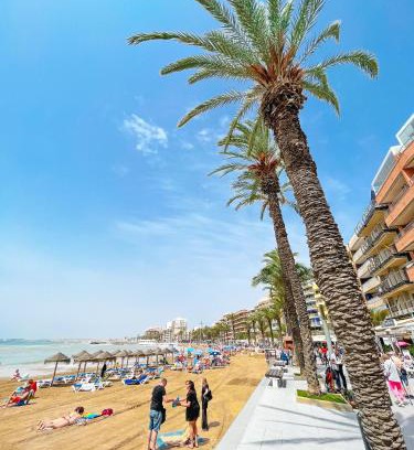 Torrevieja Apartment | Pink Flamingo Apartment Beach Home in Torrevieja