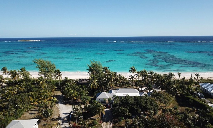 Double Bay Apartment | Pink Sand Studio on DOUBLE BAY beach! "Senza Nome"