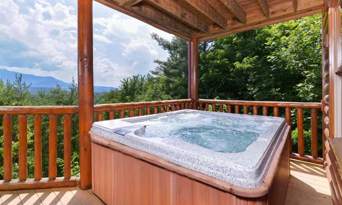 Pittman Center Cabin | Pinnacle Vista Lodge