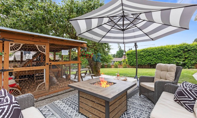 Snohomish House | Pinterest perfect home, with fresh chick eggs. Walk right into town