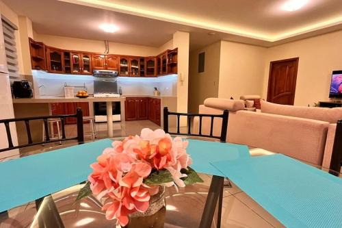 Puerto Baquerizo Moreno Apartment | Pinzones Retreat