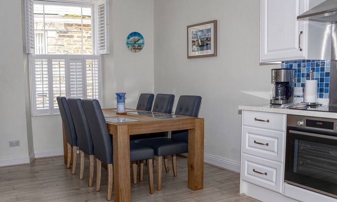 Mevagissey Cottage | Piran's Cottage Central location close to the scenic Mevagissey harbour