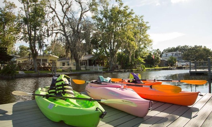 Weeki Wachee Gardens House | Pirates Cove - 5336 Circle Drive