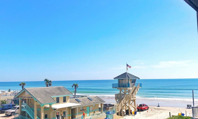 Daytona Beach Shores House | Pirates Cove Resort Studios