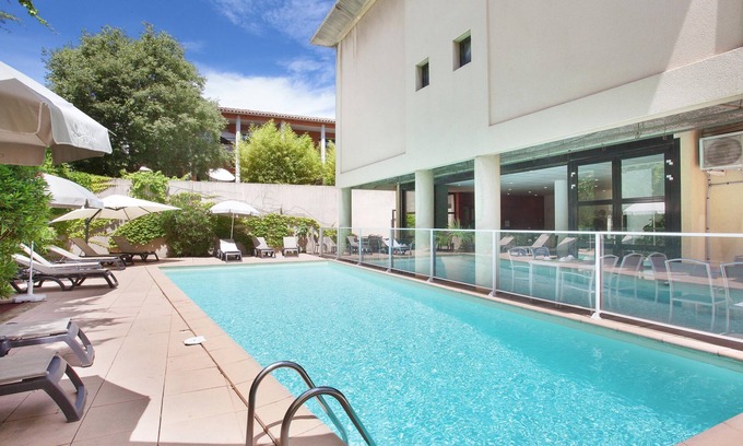 Couronne Urbaine Condo | Piscine et soleil à deux pas du Cours Mirabeau