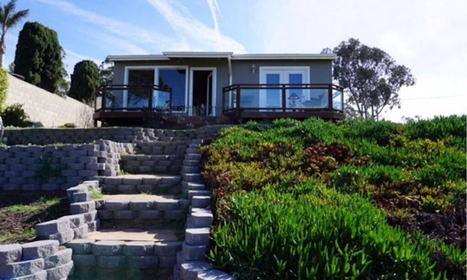Callender House | Pismo Sand Dunes and Ocean View Home.